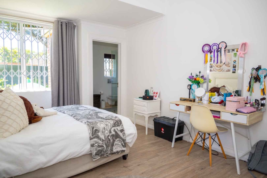 5 Bedroom Property for Sale in Walmer Eastern Cape